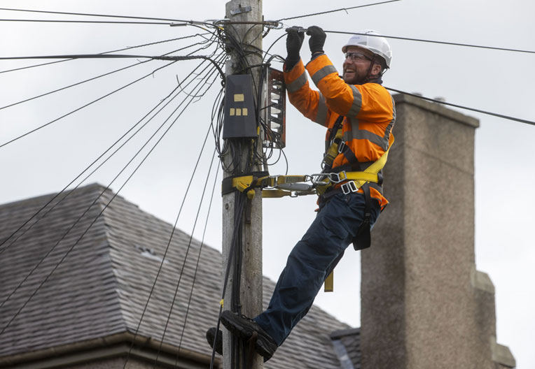 Openreach engineers installing fibre broadband in Coventry