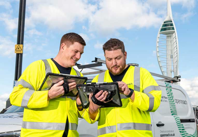 Openreach engineer supporting UK broadband rollout